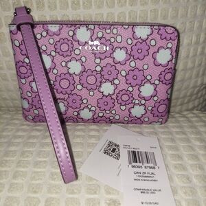 Coach NWT Lilac & Pink Flower Wristlet💗